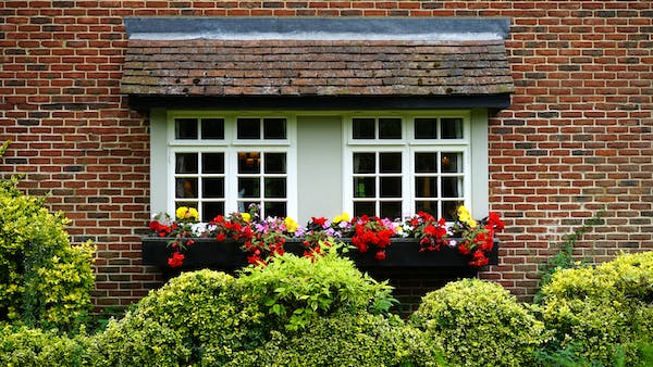 Read more about the article Key Reasons to Repaint Your House’s Exterior